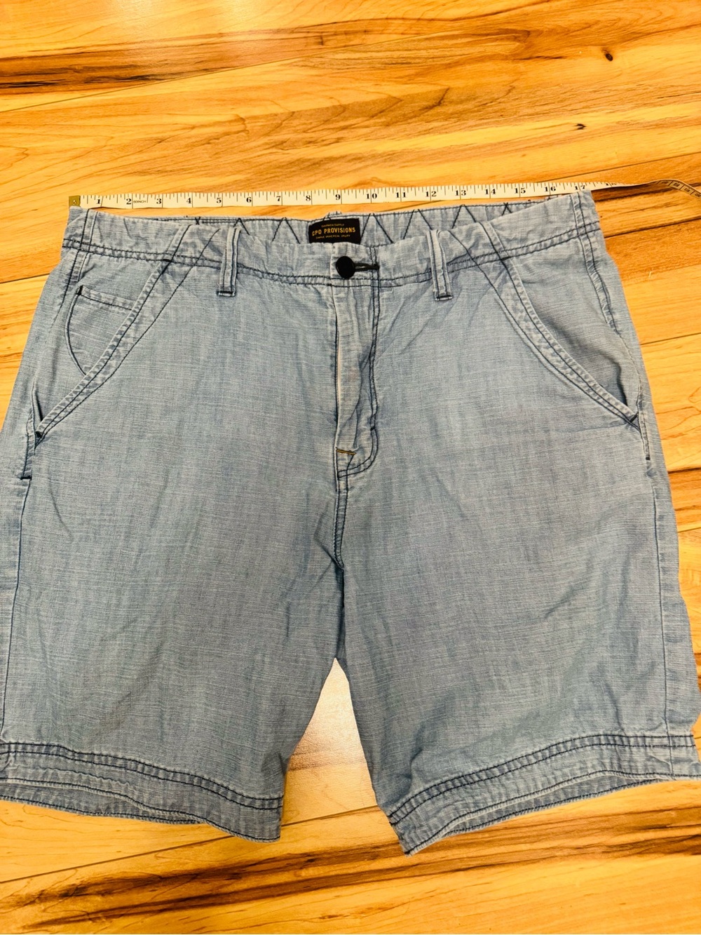 Light Wash Men's Jean Shorts with Casual Fit
